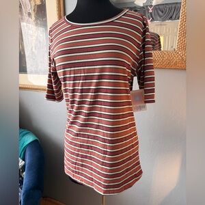 NWT!! ❤️🖤 LuLaRoe Red and White Striped Short Sleeve Top